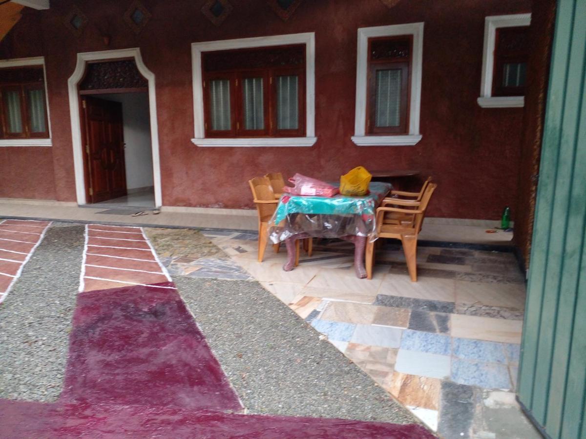 Star Home Stay Bentota Bagian luar foto